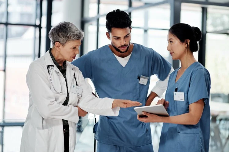 Correct Rx Dress Code Medical Office Dress Code Policy | Career Trend